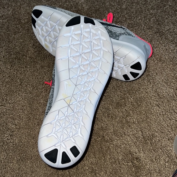 Nike Free Run 6.5Y 8-8.5 Women - Picture 6 of 7